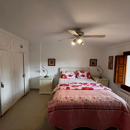 With Private Pool & Bbq, Close To The *