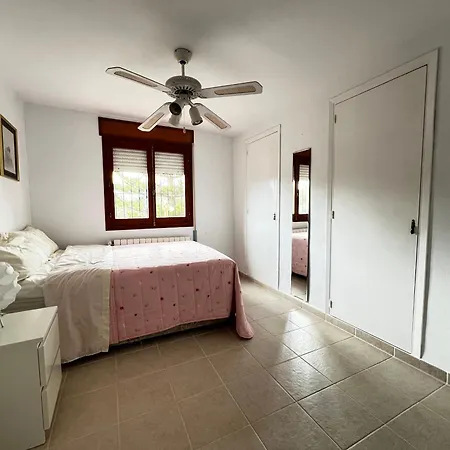 With Private Pool & Bbq, Close To The *