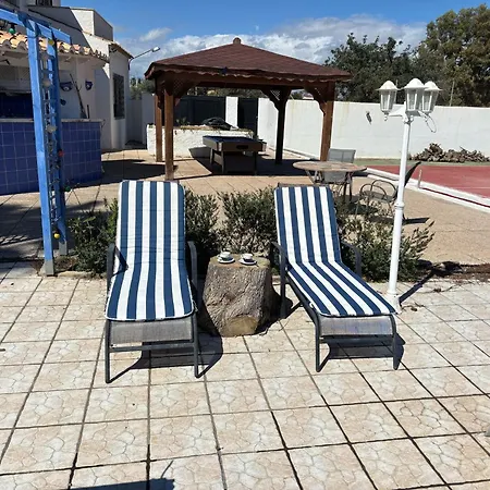 Chalet With Private Pool & Bbq, Close To The *