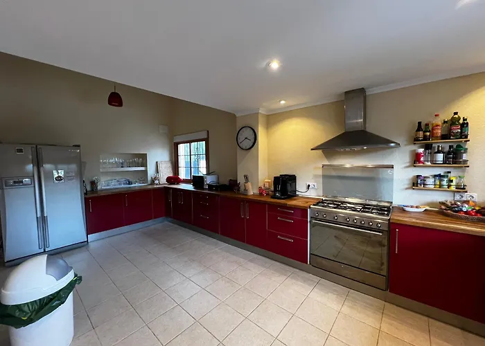 With Private Pool & Bbq, Close To The Шале Аликанте