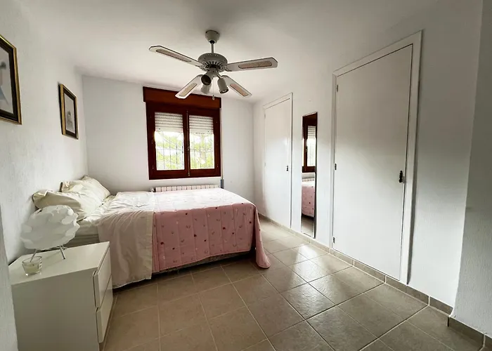 With Private Pool & Bbq, Close To The *