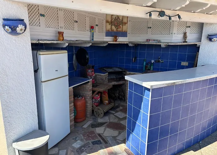 With Private Pool & Bbq, Close To The Шале